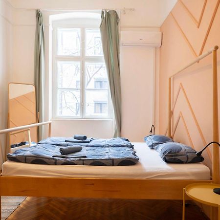 Quiet Design Apartment Next To Szimpla Ka8 Budapest Luaran gambar